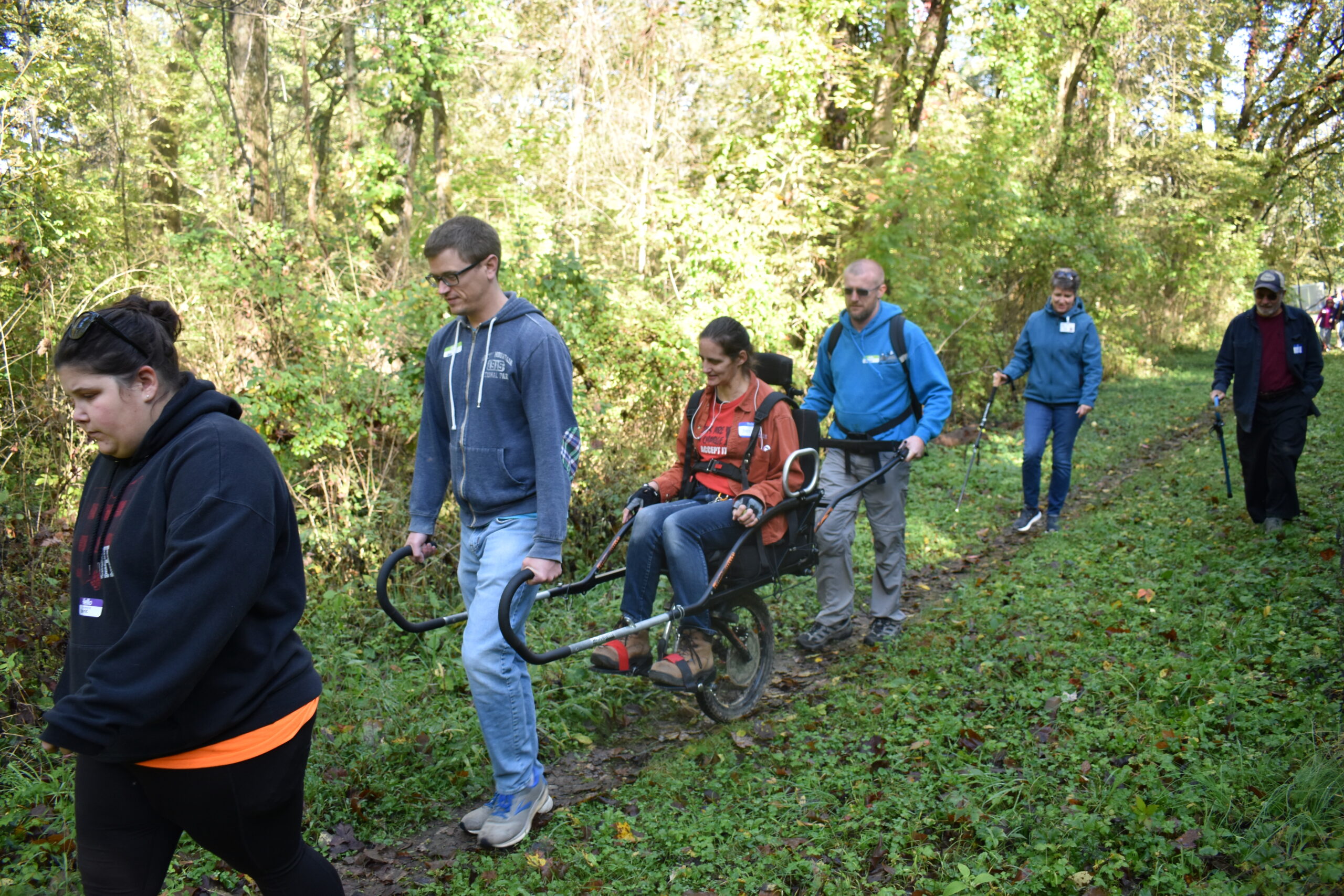 People participating in the accessible hike with Luke5Adventures and CABVI.